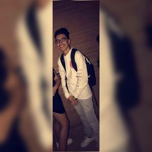 Meet your Posher, Simon